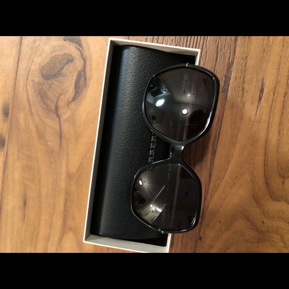 BURBERRY glamour 60mm oversized round sunglasses - Picture 6 of 8